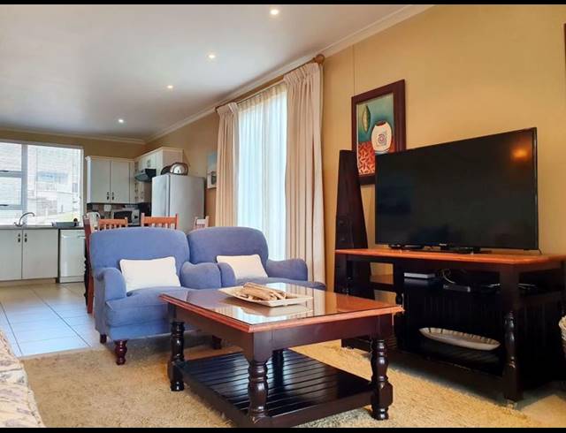 2 BEDROOM APARTMENT FOR SALE IN PINNACLE POINT GOLF ESTATE